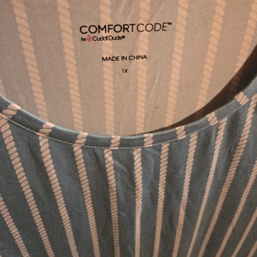 Cuddl Duds Light Blue and White Striped Pajama Set with Pink Trim - Picture 2 of 6